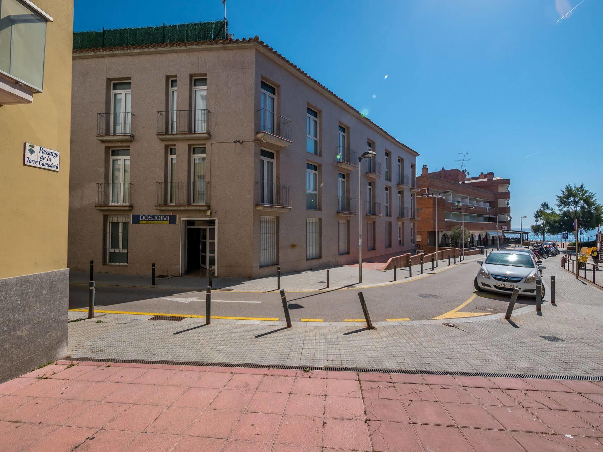 Apartamentos Ar Dosjoimi Lloret de Mar Exterior photo